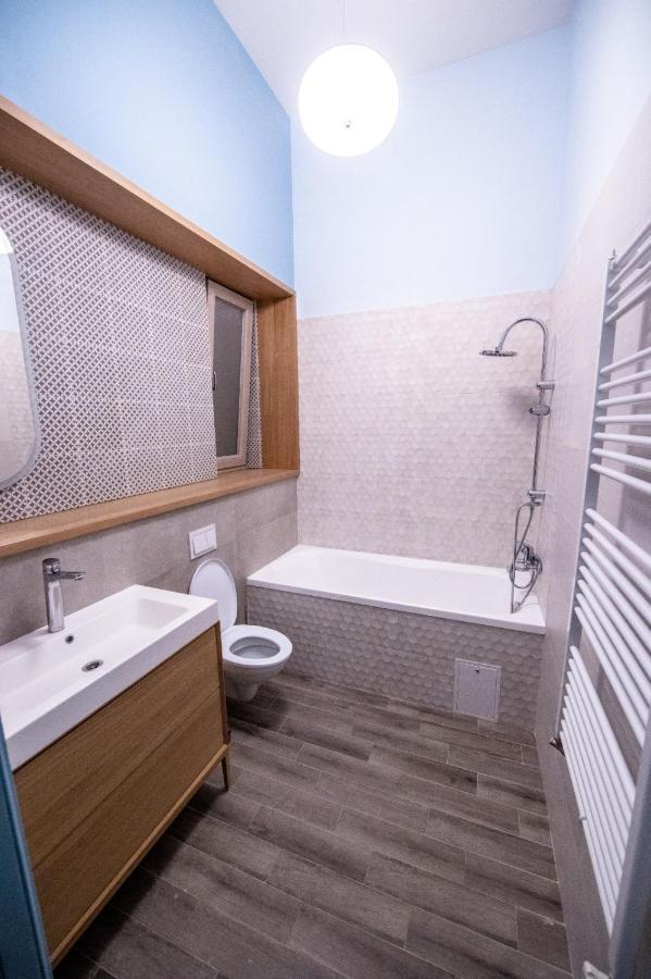 Visaj Deluxe Downtown *