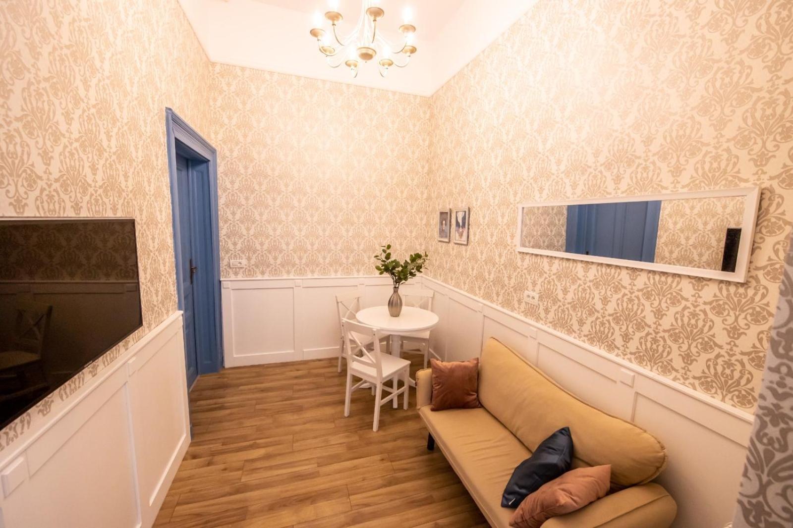 Aparthotel Visaj Deluxe Downtown *